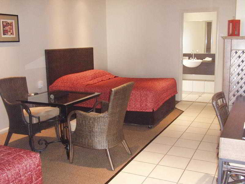 Best Western Bungil Creek Motel Roma Room photo