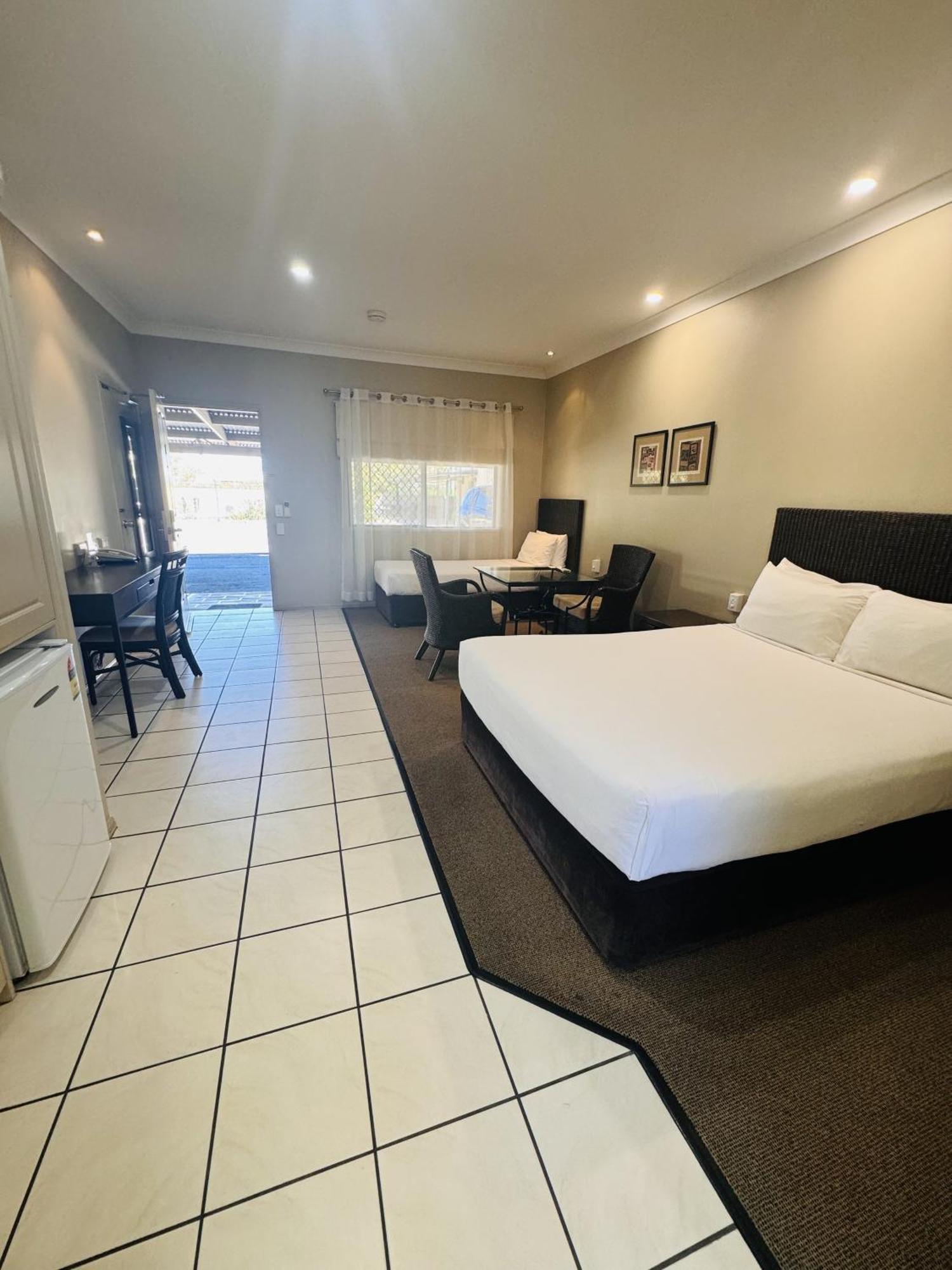 Best Western Bungil Creek Motel Roma Exterior photo
