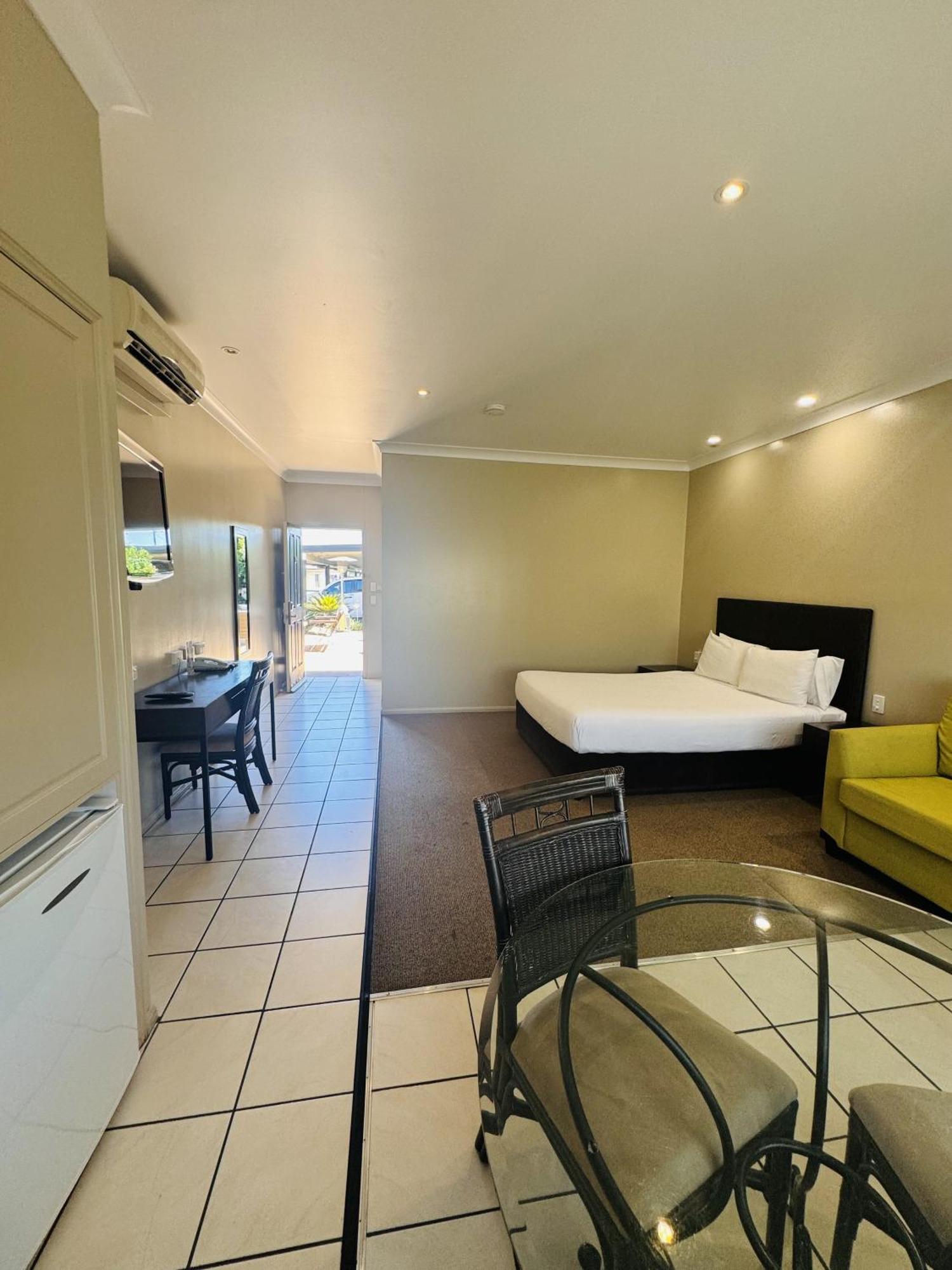 Best Western Bungil Creek Motel Roma Exterior photo