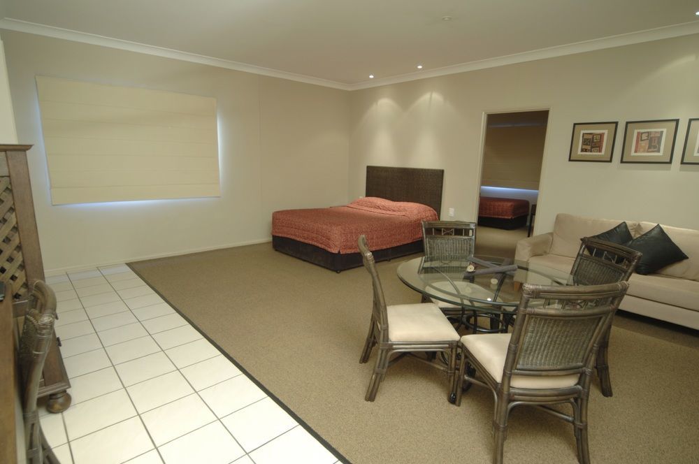 Best Western Bungil Creek Motel Roma Exterior photo